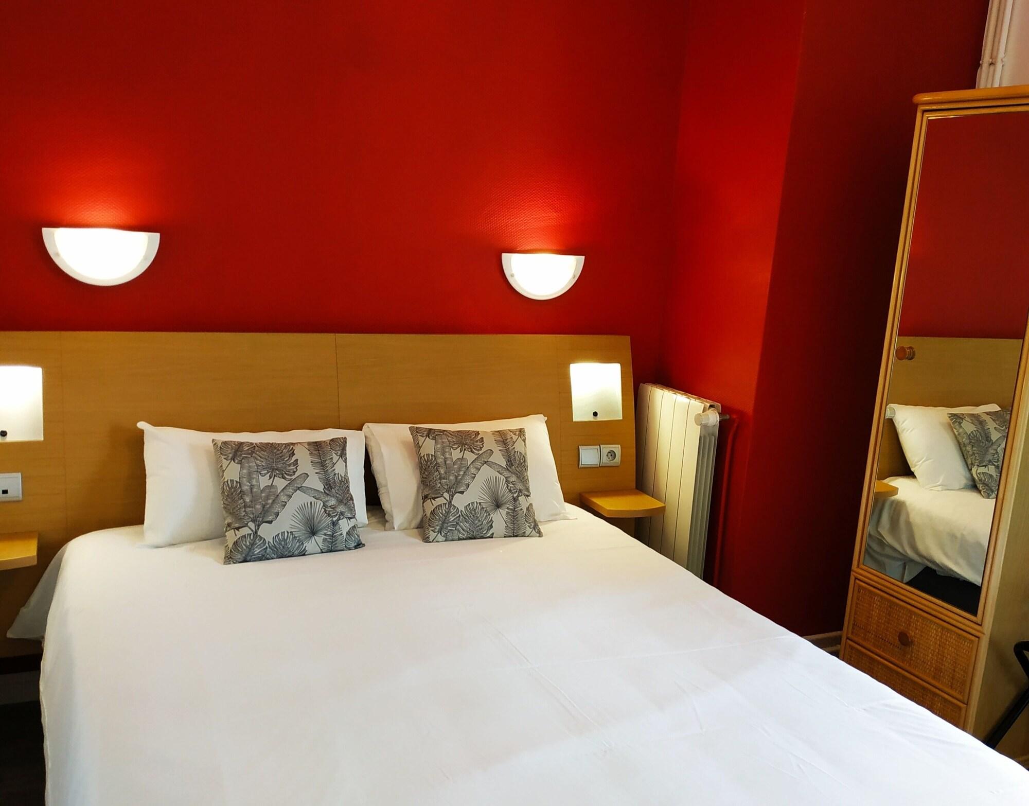 Brit Hotel Hermitage 로양 외부 사진
