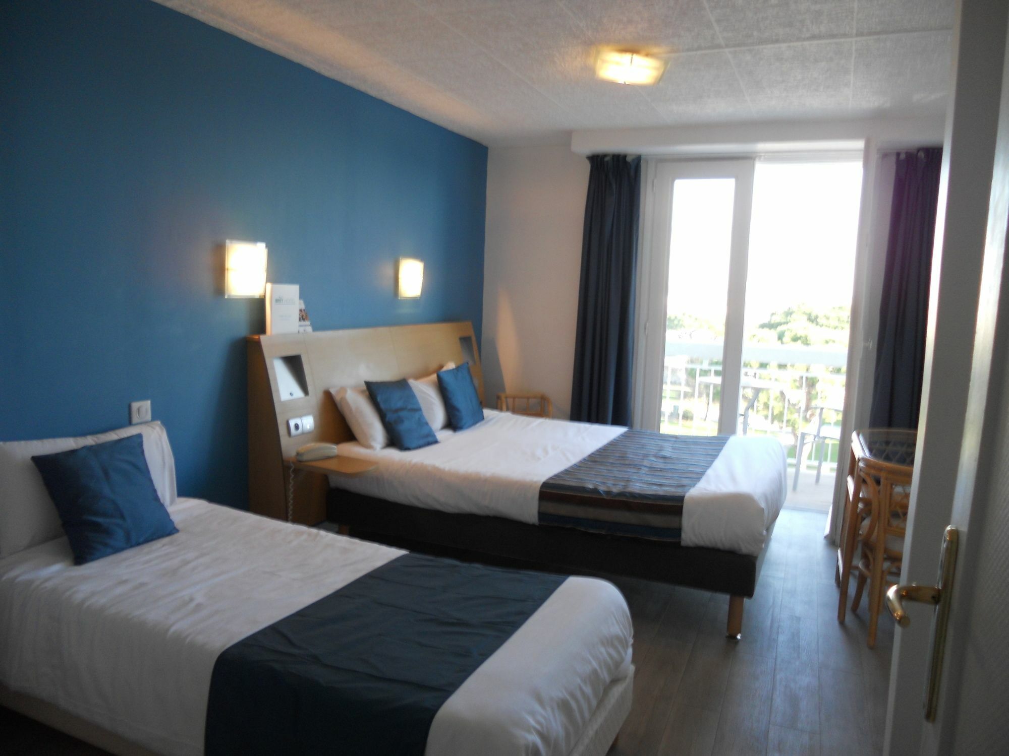 Brit Hotel Hermitage 로양 외부 사진